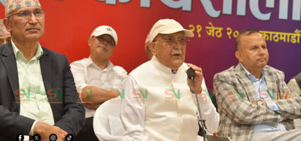 प्रधानमन्त्रीले संसद्‌बाट ‘राष्ट्रघाती’ वचन बोले : ओली