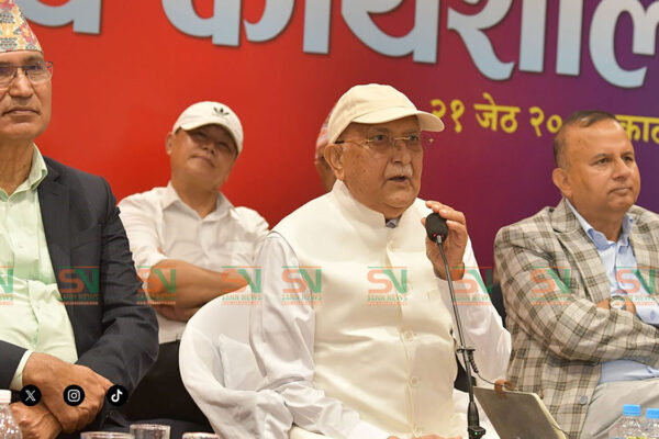 प्रधानमन्त्रीले संसद्‌बाट ‘राष्ट्रघाती’ वचन बोले : ओली