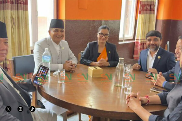 विपक्षीले भने– प्रधानमन्त्री नबोल्ने हो भने लिखित स्टेटमेन्ट चाहियो विपक्षीले भने– प्रधानमन्त्री नबोल्ने हो भने लिखित स्टेटमेन्ट चाहियो