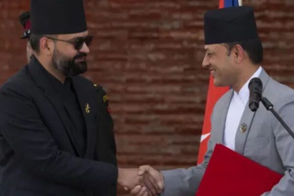 प्रधानमन्त्रीसँग सभामुखको भेट