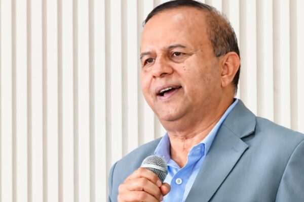 एआई र सूचना प्रविधिमा दक्ष व्यक्ति नै सांसदका स्वकीय सचिव हुनुपर्नेमा पोखरेलको जोड एआई र सूचना प्रविधिमा दक्ष व्यक्ति नै सांसदका स्वकीय सचिव हुनुपर्नेमा पोखरेलको जोड