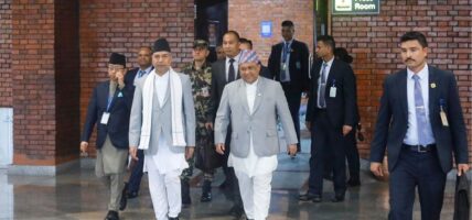 उपराष्ट्रपति यादव स्वदेश फिर्ता