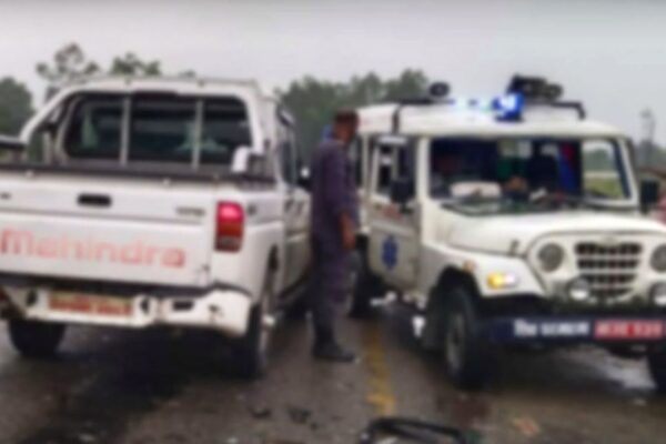 धनुषाधाम नगरपालिकाकी उपमेयर सवार गाडी एम्बुलेन्ससँग ठोक्कियो, ८ जना घाइते धनुषाधाम नगरपालिकाकी उपमेयर सवार गाडी एम्बुलेन्ससँग ठोक्कियो, ८ जना घाइते