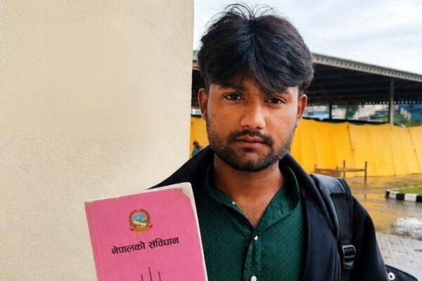 प्रहरीको दुर्व्यवहारमा परेका माजिद अन्सारीले गरे जीवनरक्षाको अपिल प्रहरीको दुर्व्यवहारमा परेका माजिद अन्सारीले गरे जीवनरक्षाको अपिल