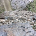 मुख्य राजमार्गमा पहिरो : सडक अवरुद्ध मुख्य राजमार्गमा पहिरो : सडक अवरुद्ध
