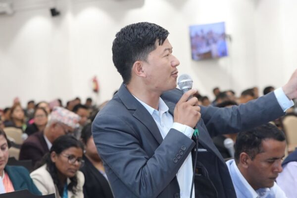 बालेनलाई आरेनको चेतावनी: लोकतन्त्रमाथि छेडखानी गरे विद्रोह हुन्छ बालेनलाई आरेनको चेतावनी: लोकतन्त्रमाथि छेडखानी गरे विद्रोह हुन्छ