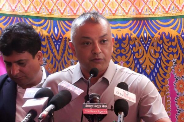 राजनीतिमा व्याप्त विकृति र जनअसन्तुष्टि सम्बोधन नगरिए विस्फोट हुनसक्छ :गगन थापा राजनीतिमा व्याप्त विकृति र जनअसन्तुष्टि सम्बोधन नगरिए विस्फोट हुनसक्छ :गगन थापा