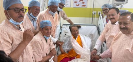 वाङचुकले २६ दिनमा तोडे अनशन, प्रश्नपत्र चुहावट नियन्त्रणका लागि कडा कानुन बनाउने मोदीको घोषणा