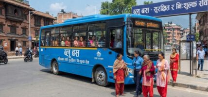 महिला सुरक्षाका लागि साउन १ देखि उपत्यकामा ८ वटा ‘ब्लू बस’चल्ने