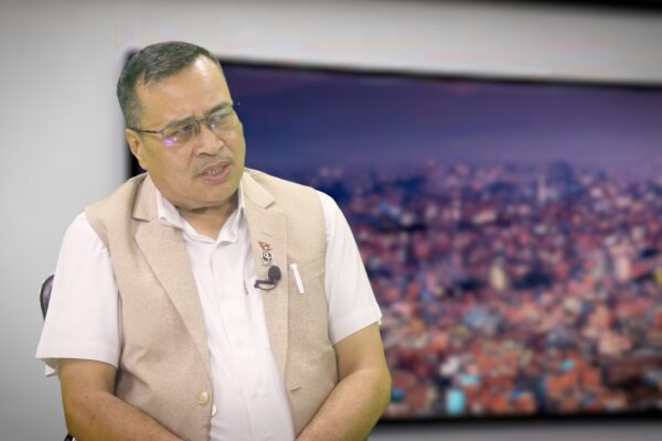 नेताहरू सत्ताको कुर्सीमा बस्नेबित्तिकै “मैले जे गरे पनि हुन्छ“ भन्ने मानसिकतामा पुग्छन । विद्युत बज्राचार्य ,वरिष्ठ उपाध्यक्ष, नागरिक उन्मुक्ति पार्टी । नेताहरू सत्ताको कुर्सीमा बस्नेबित्तिकै “मैले जे गरे पनि हुन्छ“ भन्ने मानसिकतामा पुग्छन । विद्युत बज्राचार्य ,वरिष्ठ उपाध्यक्ष, नागरिक उन्मुक्ति पार्टी ।