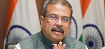 भारतीय शिक्षा मन्त्री धर्मेन्द्र प्रधानले पदबाट राजीनामा दिए ,पार्टीको जित भएको कक्रोचको प्रतिकृया