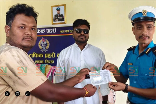 गुडिरहेको मोटरसाइकलमा उभिएर भिडियो बनाएका सांसद बब्लु गुप्तालाई ५०० रुपैयाँ जरिबाना