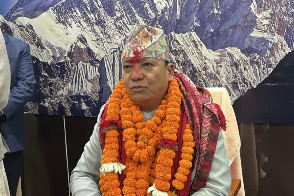 मुख्यमन्त्री थापामगरले भदौ ७ गते विश्वासको मत लिने मुख्यमन्त्री थापामगरले भदौ ७ गते विश्वासको मत लिने