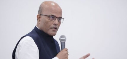 सरकारको प्रभाव र विश्वास घट्दै गइरहेको छ :अमरेशकुमार सिंह