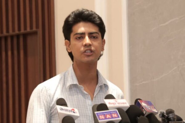 सरकारले नेपाली सेनालाई सस्तो बनाउने काम गर्यो :मिराज ढुंगाना सरकारले नेपाली सेनालाई सस्तो बनाउने काम गर्यो :मिराज ढुंगाना