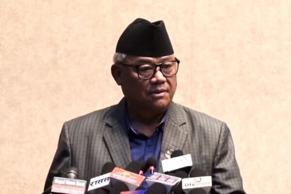 संविधान पुनर्लेखन होइन, अभ्यासका आधारमा परिमार्जन आवश्यक : आङदेम्बे संविधान पुनर्लेखन होइन, अभ्यासका आधारमा परिमार्जन आवश्यक : आङदेम्बे