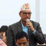 प्रधानमन्त्री र मन्त्रीलाई टिसर्ट लगाएर संसद आउन रोक लगाउन एमाले सांसद पोखरेलको माग