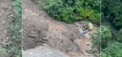 चीनतर्फको पहिरोले थुनियो भोटेकोशी नदीको बहाव