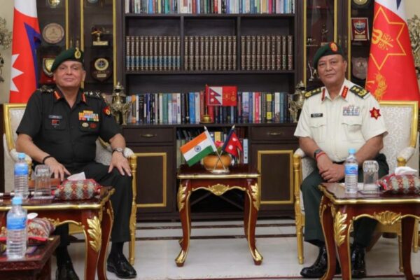 प्रधानसेनापति सिग्देल र भारतीय स्थल सेनाध्यक्ष सेठबीच भेटवार्ता प्रधानसेनापति सिग्देल र भारतीय स्थल सेनाध्यक्ष सेठबीच भेटवार्ता