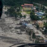 बाढीका कारण सम्पर्कविहीन पर्यटक संख्या ६४४ पुग्यो