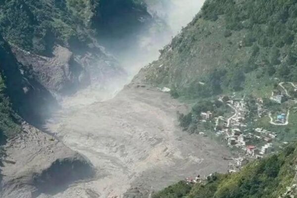 गोसाईंकुण्ड जाँदै गरेको टोलीसँग सम्पर्क कठिन, उद्धारको पहल जारी गोसाईंकुण्ड जाँदै गरेको टोलीसँग सम्पर्क कठिन, उद्धारको पहल जारी