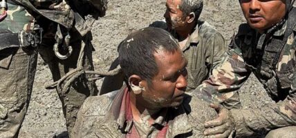 मुख्य प्रभावित क्षेत्रबाट बिहीबार मात्रै ४४९ जनाको हवाई उद्धार
