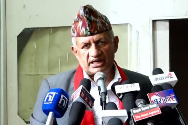बेलगाम घोडाजस्तो अधिनायकवादको बाटोतिर सरकार चलिरहेको छ : प्रदीप ज्ञवाली