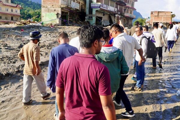 भदौ २३ गते गर्ने भनिएको आन्दोलन स्थगित गरेर बाढी प्रभावित क्षेत्रमा कमन जेनजी भदौ २३ गते गर्ने भनिएको आन्दोलन स्थगित गरेर बाढी प्रभावित क्षेत्रमा कमन जेनजी