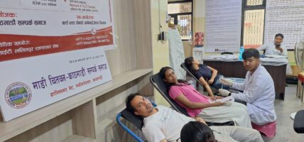 विपद् पीडितको सेवामा जुट्यो माडी चितवन–काठमाडौं सम्पर्क समाज, ३० पिन्ट रगत संकलन
