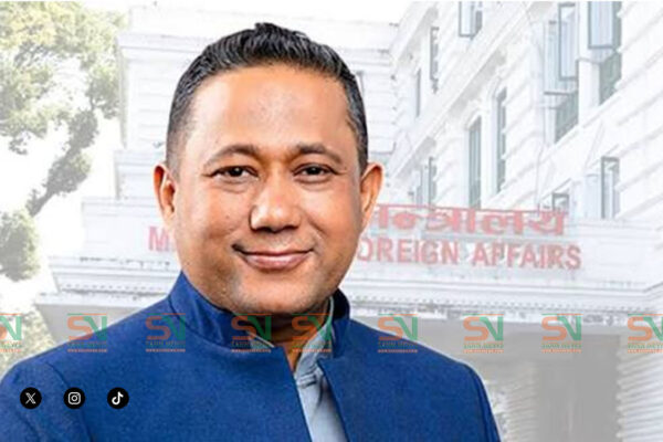 केरुङमा रोकिएका नागरिकलाई वैकल्पिक मार्गबाट नेपाल ल्याइन्छ : परराष्ट्रमन्त्री खनाल केरुङमा रोकिएका नागरिकलाई वैकल्पिक मार्गबाट नेपाल ल्याइन्छ : परराष्ट्रमन्त्री खनाल