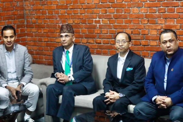 उपयुक्त समयमा प्रधानमन्त्रीले भारत भ्रमण गर्नुहुन्छ :परराष्ट्र मन्त्री खनाल उपयुक्त समयमा प्रधानमन्त्रीले भारत भ्रमण गर्नुहुन्छ :परराष्ट्र मन्त्री खनाल