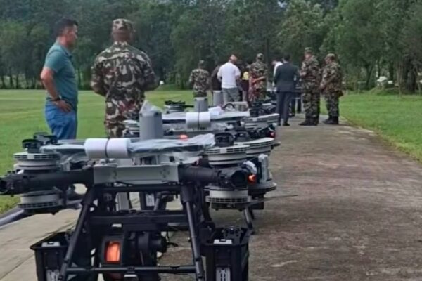 चीनले सहयोग स्वरूप उपलब्ध गराएको ४ ठूला ड्रोन रसुवा पठाइँदै चीनले सहयोग स्वरूप उपलब्ध गराएको ४ ठूला ड्रोन रसुवा पठाइँदै