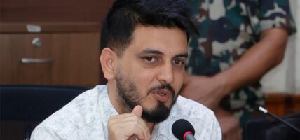 बाढी प्रभावितका लागि नयाँ सहर बनाउँछौं :पूर्वाधारमन्त्री लम्साल