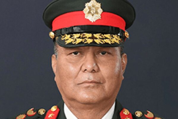 प्रधान सेनापति सिग्देल चीन भ्रमणमा जाँदै प्रधान सेनापति सिग्देल चीन भ्रमणमा जाँदै