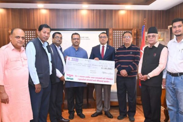जसपा नेपालले राहत कोषमा जम्मा गर्यो २१ लाख जसपा नेपालले राहत कोषमा जम्मा गर्यो २१ लाख
