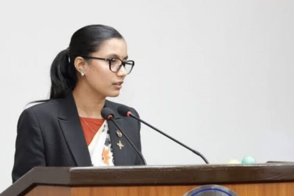 आमालाई ६ महिना र बुबालाई ४२ दिन तलबसहितको बिदा प्रस्ताव, संशोधन विधेयक संसद्मा लैजाने तयारी आमालाई ६ महिना र बुबालाई ४२ दिन तलबसहितको बिदा प्रस्ताव, संशोधन विधेयक संसद्मा लैजाने तयारी