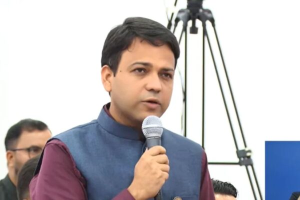 दशैंमा टिका र आशीर्वाद नपाइएला भन्ने पिर छ, स्वायत्त बोर्ड गठन होस् : विपिन आचार्य