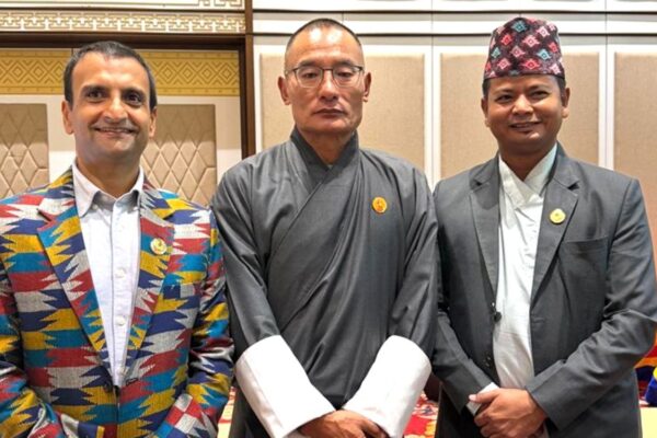 भुटानी प्रधानमन्त्रीसँग नेपाली सांसदको आग्रह- जलवायु क्षतिपूर्तिको पहलमा सहयोग होस् भुटानी प्रधानमन्त्रीसँग नेपाली सांसदको आग्रह- जलवायु क्षतिपूर्तिको पहलमा सहयोग होस्