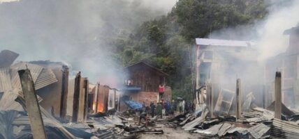 Update:दोभान बजारमा आगलागी, १० घर जले