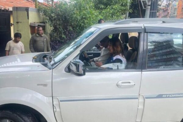 चोलेन्द्रलाई भेट्न पुग्यो मानव अधिकार आयोगको टोली चोलेन्द्रलाई भेट्न पुग्यो मानव अधिकार आयोगको टोली