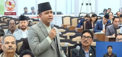 चोलेन्द्र प्रकरणमा एमाले:ऐन महरले भने :सरकारले ‘गुण्डागर्दी र अपहरण शैली’अपनायो