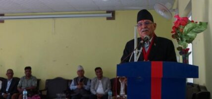 प्रचण्डको आक्रोश-‘अमेरिकी दलालहरुले ३५ वर्षमा केही पनि गरेनन् भन्ने भाष्य निर्माण गरेर जनतालाई भ्रमित पारे’