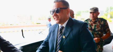 परराष्ट्रमन्त्री खनाल न्युयोर्कबाट काठमाडौं प्रस्थान
