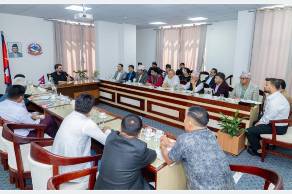 स्थानीय तहका जनप्रतिनिधिले प्रधानमन्त्रीसँग भन्नुभयो – विपद्मा सङ्घीय सरकारको दरिलो साथ-सहयोग पायौँ