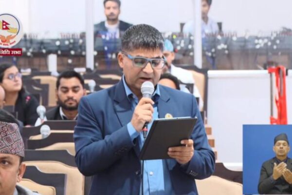 संसद केवल बजेट माग्ने थलो होइन, ढुकुटी भर्ने नीति निर्माणको थलो बन्नुपर्छ : सांसद लामिछाने संसद केवल बजेट माग्ने थलो होइन, ढुकुटी भर्ने नीति निर्माणको थलो बन्नुपर्छ : सांसद लामिछाने