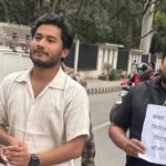 त्रिवि सभामा सहभागी हुन गएका मन्त्री पोखरेललाई कालो ब्यानर देखाइयो