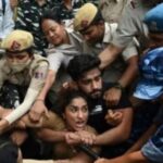भारतमा विरोध प्रदर्शनका क्रममा प्रहरीमाथि यौन दुव्र्यवहारको आरोप, अनुसन्धान सुरु भारतमा विरोध प्रदर्शनका क्रममा प्रहरीमाथि यौन दुव्र्यवहारको आरोप, अनुसन्धान सुरु