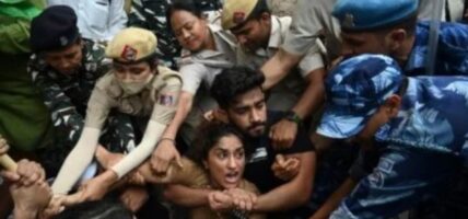 भारतमा विरोध प्रदर्शनका क्रममा प्रहरीमाथि यौन दुव्र्यवहारको आरोप, अनुसन्धान सुरु
