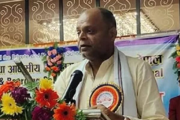 वीरगन्जका एमाले केन्द्रीय सदस्य सरावगी रास्वपा प्रवेश