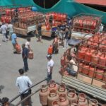आजदेखि ११ वटा केन्द्रबाट फरक कम्पनीको ग्यास सिलिन्डर साट्न पाइने आजदेखि ११ वटा केन्द्रबाट फरक कम्पनीको ग्यास सिलिन्डर साट्न पाइने